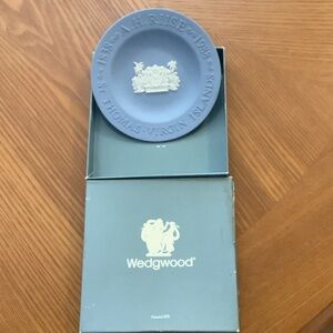 Wedgwood Blue and White Thomas Virgin Islands Plate